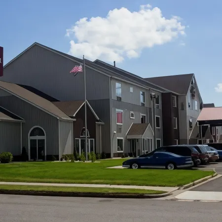 Best Western Plus Menomonie Inn Suites