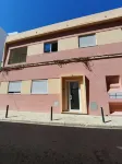 Blue Sardine Hostel - Hostels