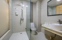 Hepu River Yun Business Hotel
