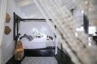 KOKO Savusavu, Fiji Honeymoon Villa Amazing 270° Panoramic View Infinity Pool