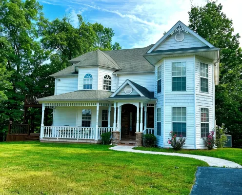 The Victorian @ Lake Cumberland - Beaver Creek, firepit, sleeps 18