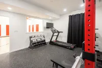 Amazing Home Near IU's Campus with Indoor Basketball Gym & Outdoor Pool/Hot Tub - Gym
