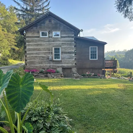 Cozy, scenic, studio apartment for nature-lovers !