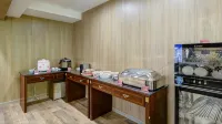 Floral Hotel· Qixia Manyi Boutique Hotel (Qixia Bus Station) - فطور