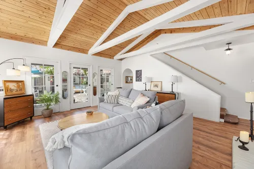 Delightful 1931 Spanish Style abode in the very desirable area, Studio City, CA. - 3-Star