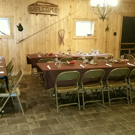 Family and Pet Friendly, Lodge is 20 Mins from Penn State, State College PA