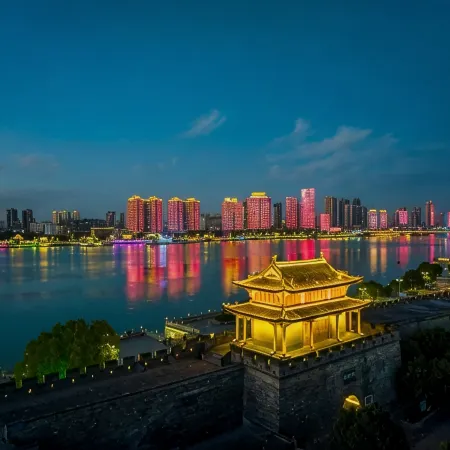 Jingdu Exquisite Hotel ( Xiangyang Xingfu Road Railway Station)