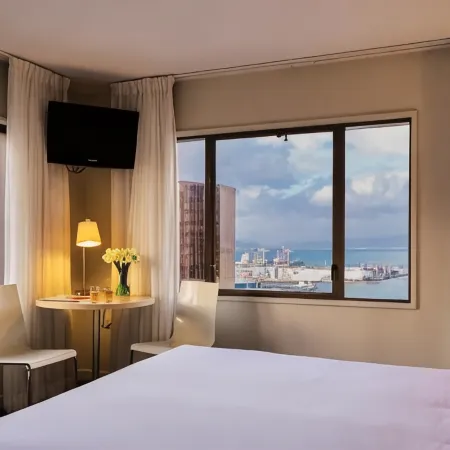 Travelodge Hotel Wellington Отели рядом с достопримечательностью «Гора виктория»
