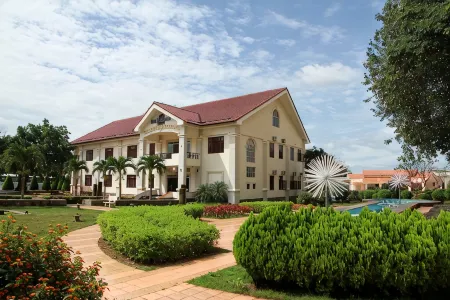 Dakruco Hotel