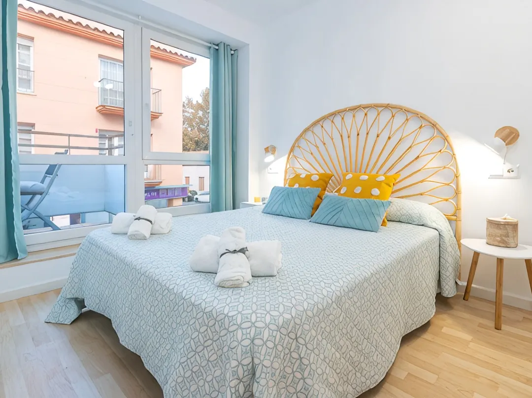 Palamós: Playa, Sol Y Parking Incluido - Palamós