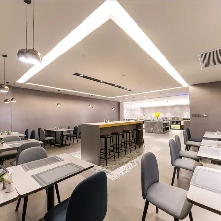 Homeinn Selected Hotel (Yancheng Municipal Government Jinying Julonghu Store)