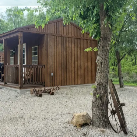 Meadowlark Cabin - Quiet Nature Escape w/ Creek & 150 Acres