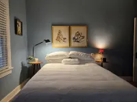 Charming Artist's Retreat