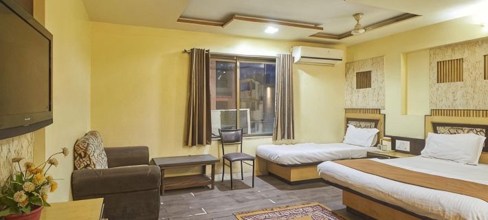 Hotel Sai Suraj Palace Hotels in Shirdi