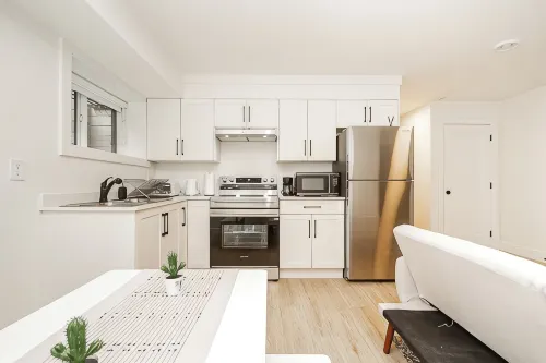 Cozy & Spacious 2BR Guest Suite, Near Vancouver - 무료 와이파이