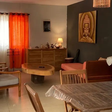 Charming 3 bedroom villa with WiFi and AC in La Gaulette Sea and mountain view
