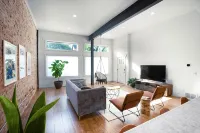 Loft in the Zoo • Premium downtown apartment!
