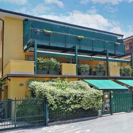 3V Apartments UGO WITH POOL