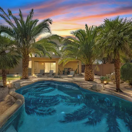Prime Glendale Location 8-Mins From Westgate Entertainment!
