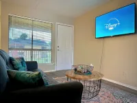 Worker friendly, cozy, great location, quiet, full kitchen, WiFi, - balcony