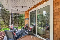Short walk to BEACH - 3 bedrooms w/TVs- SLEEPS 6 - Dogs OK! - 4-Star