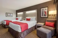 Coast Calgary University Area Hotel by APA - Rooftop Pools