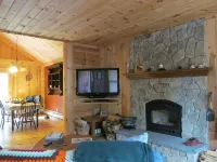 Comfy Home in the Adirondacks, close to Gore Mnt, hiking & snowmoble trails - Wifi