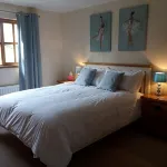 set in stunning countryside and only 1 mile from the surfing beach of Bantha - 3 stelle