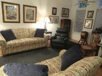 Stylish Townhome by K&P Hotel - Labor Day Special, 5 for 4; 4 for 3.5 - Jacuzzi