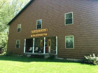 Located on Beautiful Pine Creek, a 15 minute drive from downtown Wellsboro! - 3-Sterne