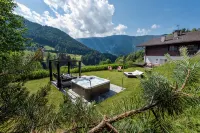 Villa Vintila with whirlpool & sauna - in a quiet, idyllic location - Wifi