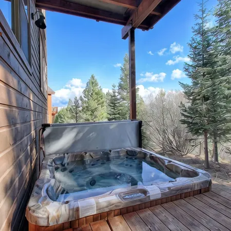 5bd3ba, sleeps 10 Mountain View Hot Tub/Poker/Pool table, near Ski Resort