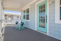 BEAUTIFUL Oak Island OCEAN VIEW home only steps to the BEACH and BOAT LAUNCH! - con encanto