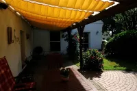 2 Bedroom Private Vacation Home in Bremen Hotel di 