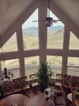 Off the beaten path ridgetop location with dramatic mountain views - Chalets
