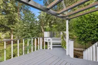 Charming 1-Bedroom House in Lovely Burien with  High Speed WiFi, - 3-Sterne