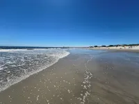 Cozy beach studio within walking distance to the beach.