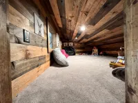 Lake Ericson Spacious Cabin - Хоумстей