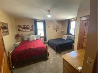 1880 Country Farmhouse. Quiet-Lake-Hunt-Pets ok