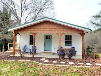 CHARMING COTTAGE LESS THAN 5 MILES TO DOWNTOWN BLUE RIDGE