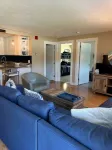 2 Bed/1 Bath Saunders Bay Gilford with boat slip. Walk to Meadowbrook for a show - Wi-Fi
