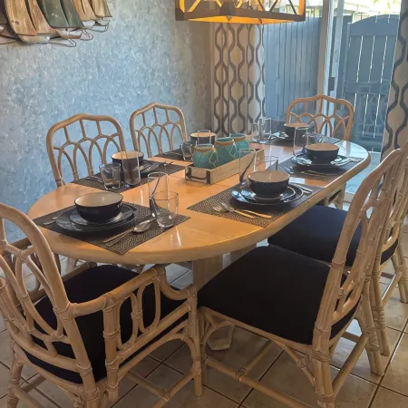 Walk to beach. Perfect for families & couples. Pool & tennis onsite.