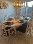 Walk to beach. Perfect for families & couples. Pool & tennis onsite. - 2성급