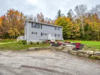 Charming Newly Renovated Home Hotels in Campton