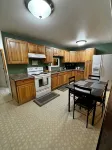 Cozy 2-bedroom with WiFi, Aurora viewing, central location in Fairbanks - 3-Star