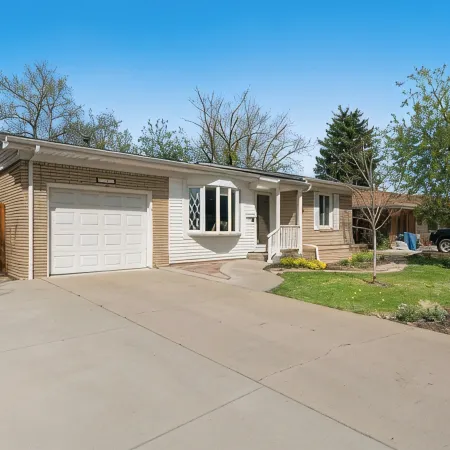 Family Friendly Central Retreat with Covered Patio, AC, Fenced Yard