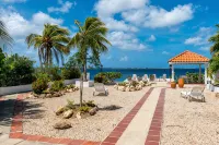 Charming oceanfront villa, great house reef near restaurant and dive operation -  Casas de vacaciones