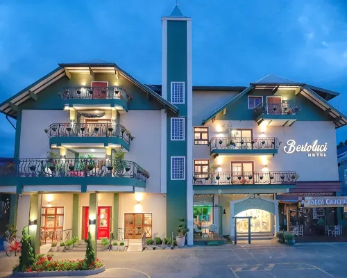 Hotel Bertoluci Hotels near Wax Museum
