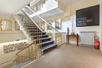Superb Luxury Suites - Condos