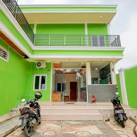 Green Guesthouse